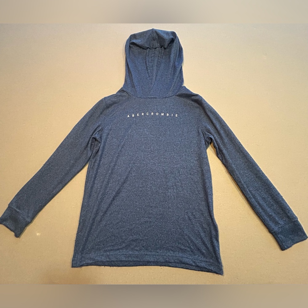 Abercrombie & Fitch Kids Blue Heathered Sweater Hoodie. Very soft. Size 7/8